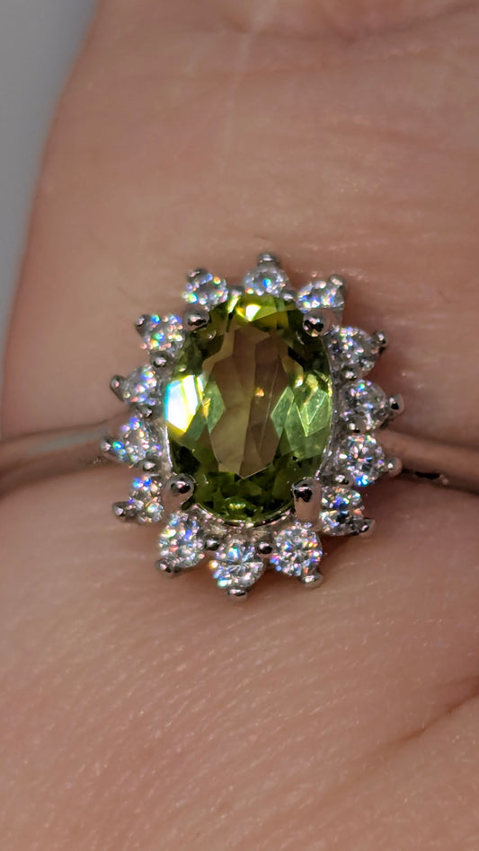Peridot Flower - Sterling Silver Adjustable Ring up to Size U