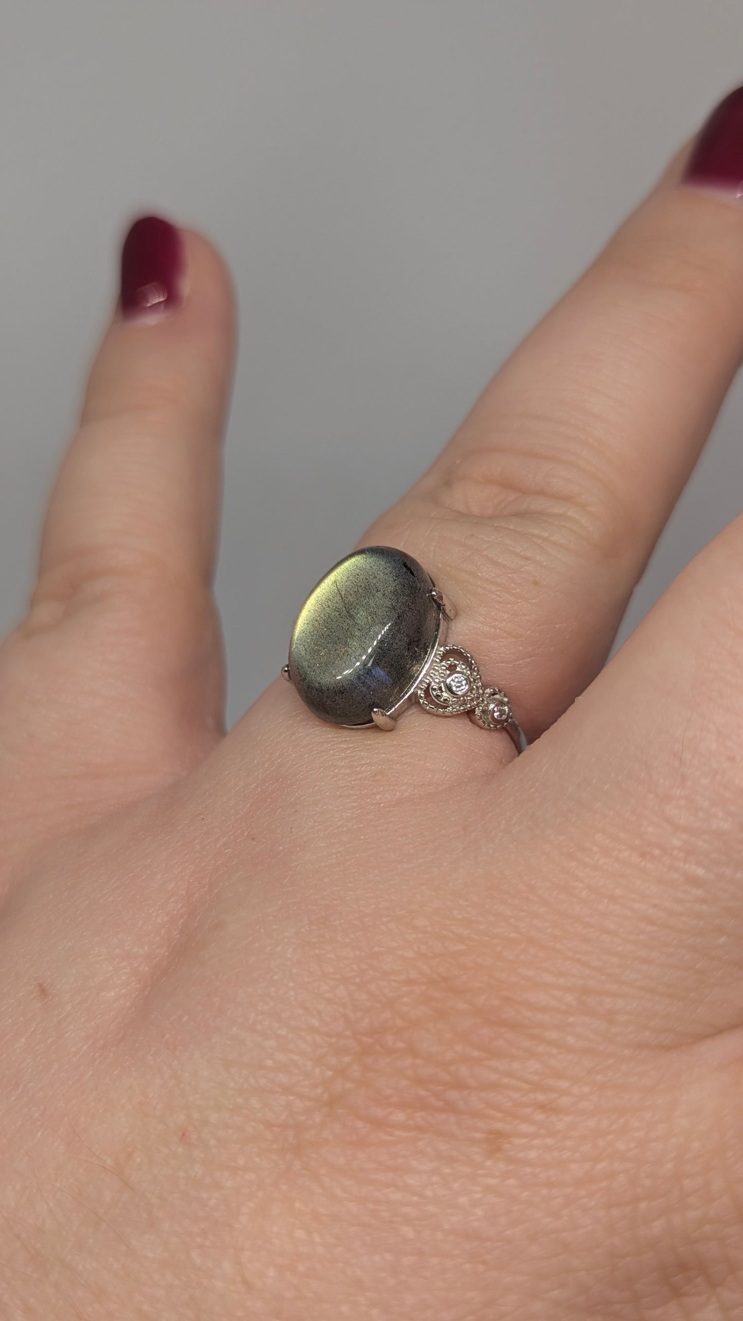 Large Labradorite - Sterling Silver Adjustable Ring with CZ Hearts up to Size (R)