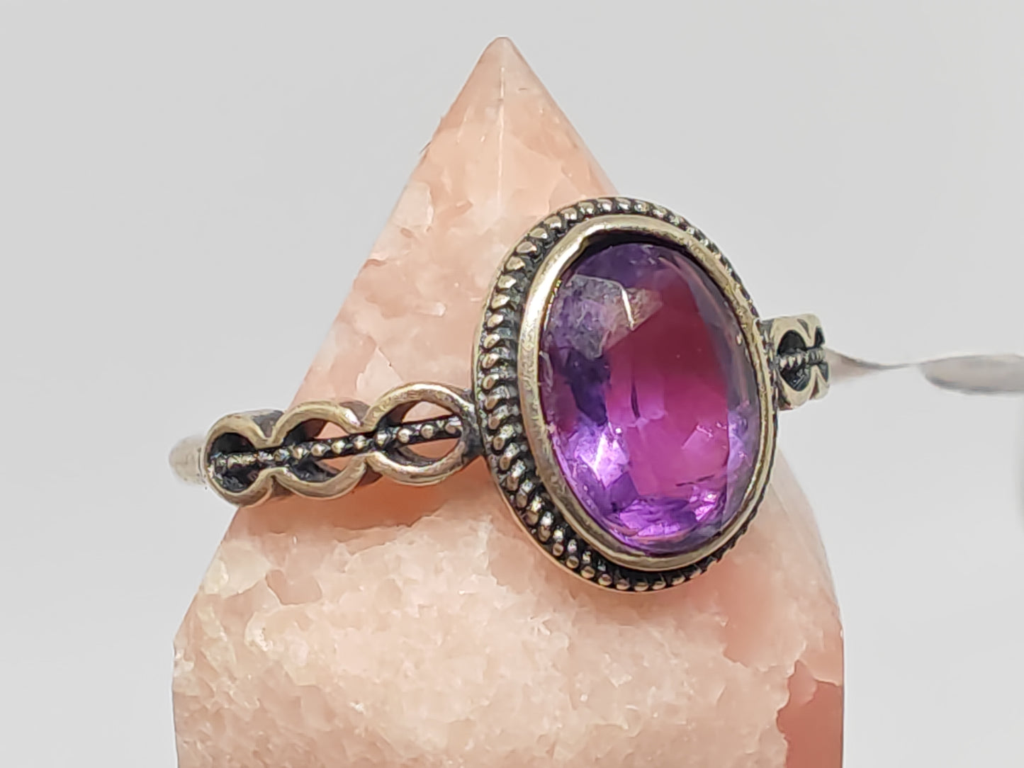 Oval Amethyst/ Sunstone/ Garnet Vintage - A Vintage Look with a Beaded Frame up to Size (R)