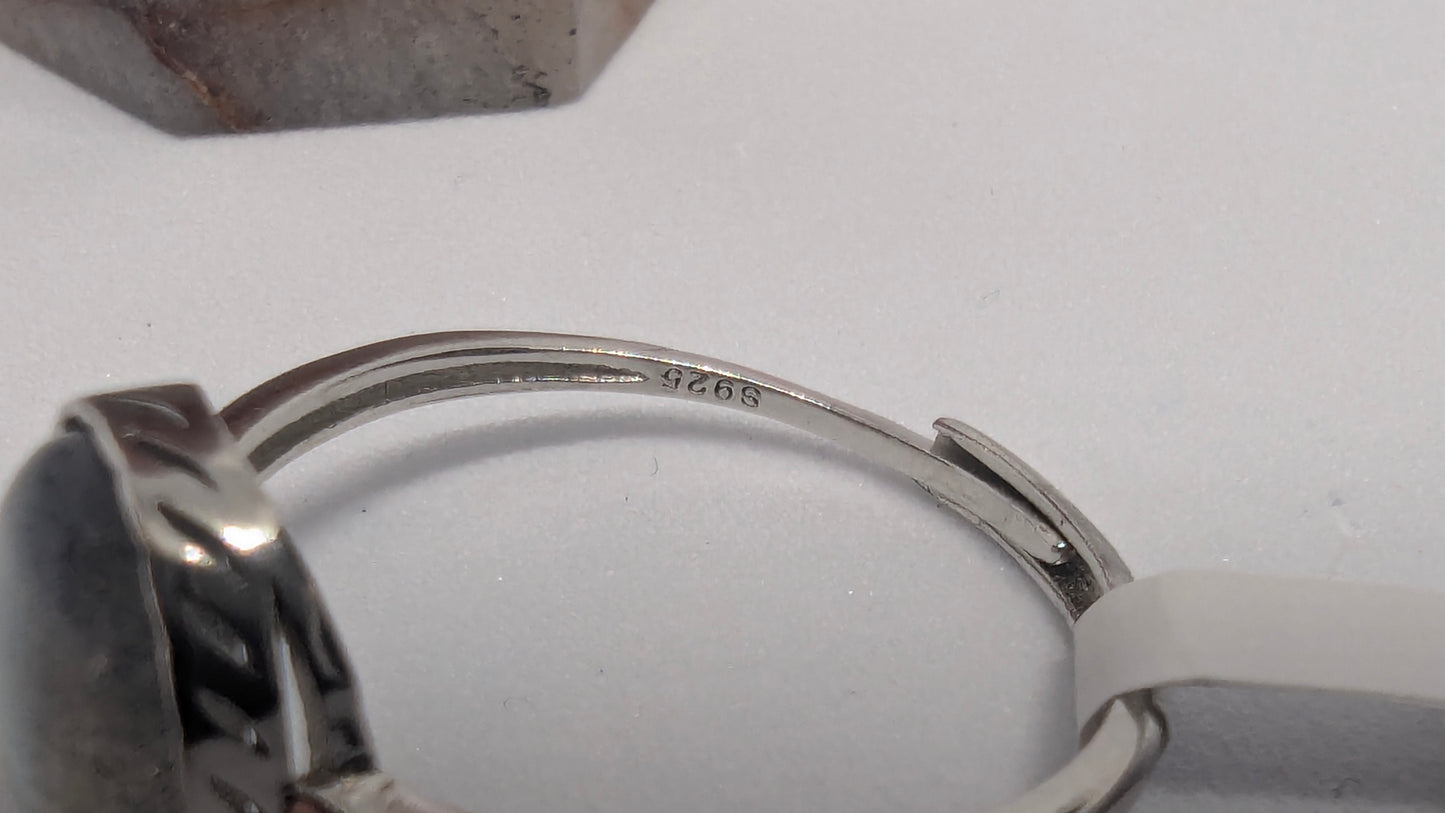 Round Lab - Sterling Silver Adjustable ring up to size S