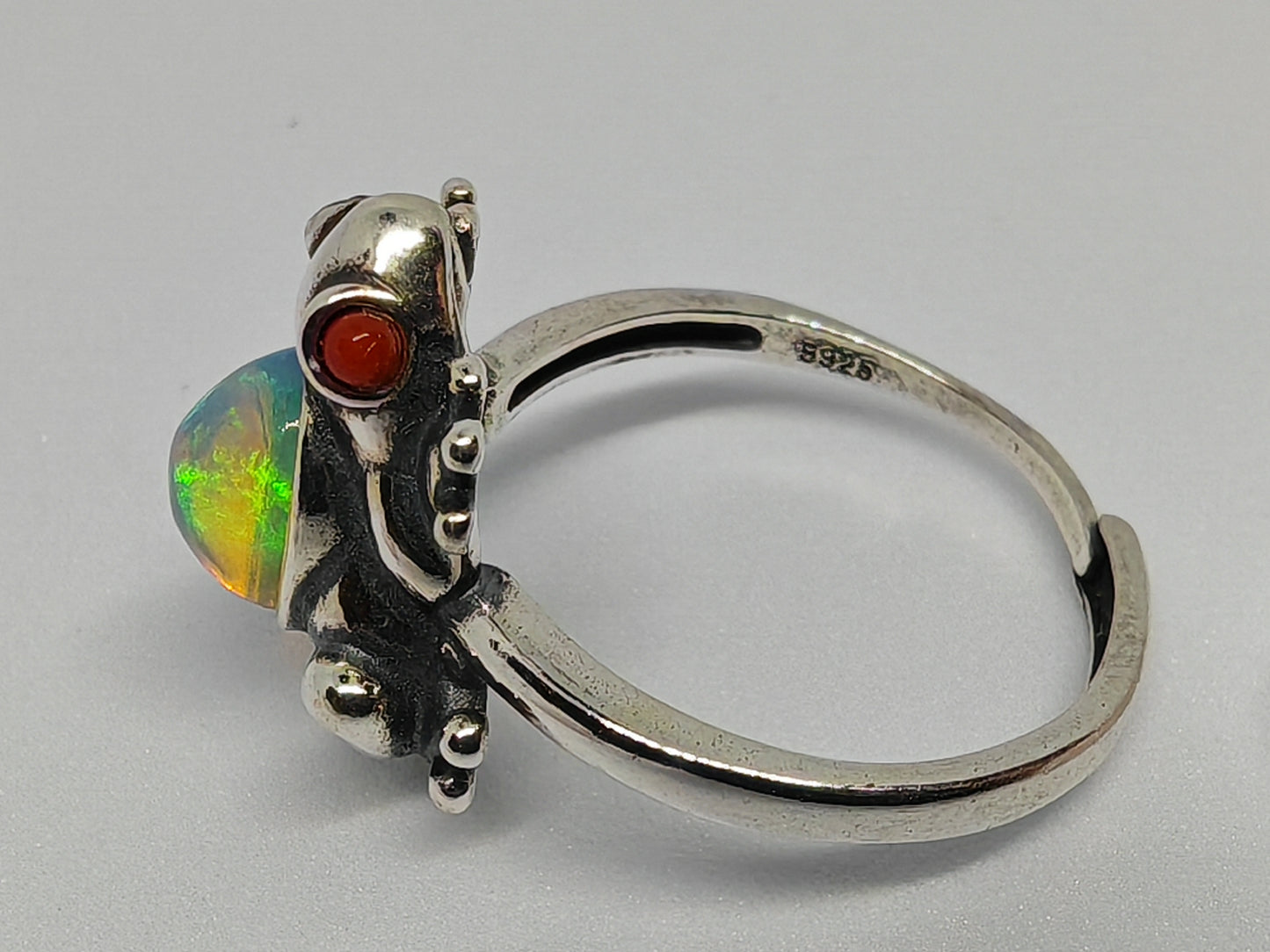 Red Eyed Opal Frog - Sterling Silver Adjustable Ring up to Size (S)